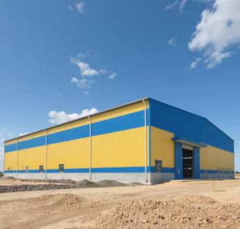 Εργαστήριο και αποθήκη προκατασκευασμένων κτιρίων από χάλυβα με εξαγωγικό προσανατολισμό με εξαρτήματα από χάλυβα Προσαρμόσιμη διάταξη Ενεργειακά αποδοτικό αντιδιαβρωτικό αντισεισμικό ιδανικό για αποθήκευση βαρέων καθηκόντων